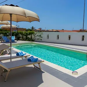  Holiday home Mareinsicilia: Talia Italy
