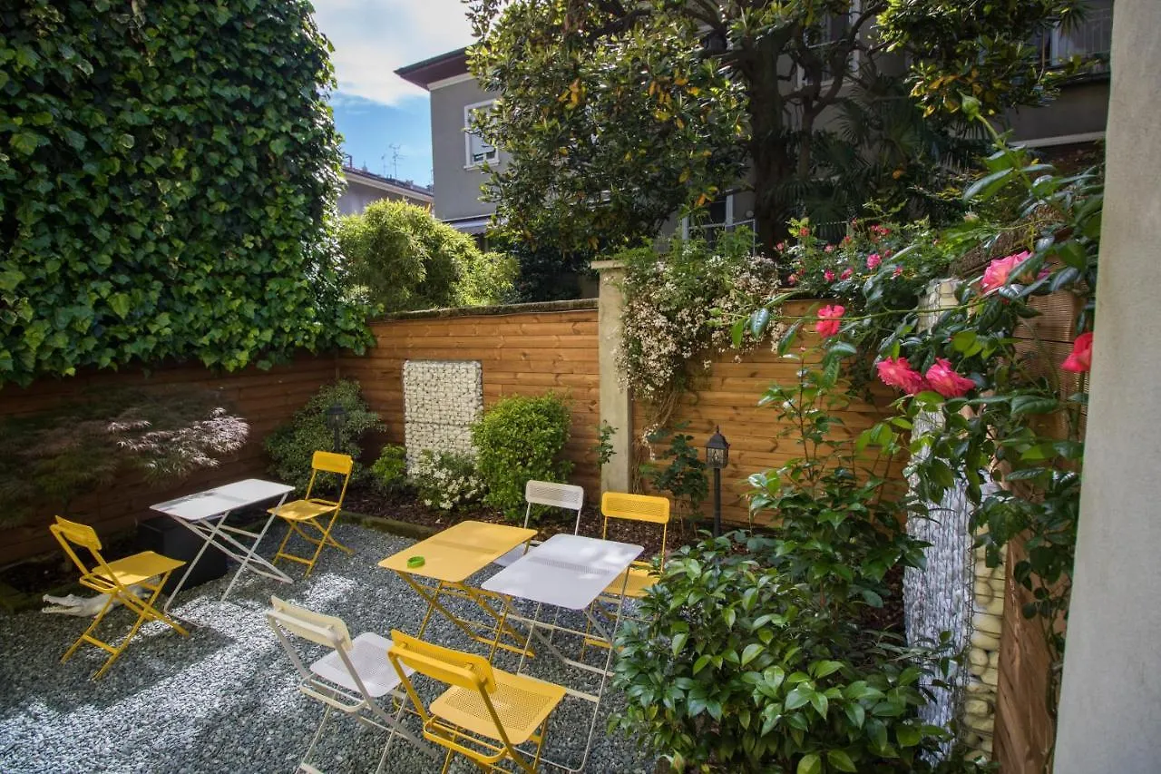 Porta Tosa Boutique Bed & Breakfast Milan Italy